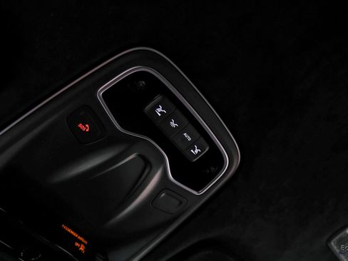 New 2026 Lotus Emira V6 SE RWD image 49