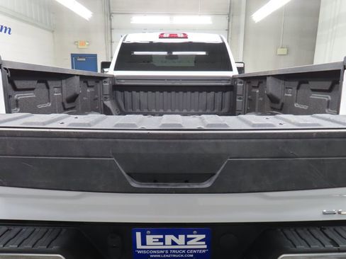 Used 2024 GMC Sierra 2500 SLE w/ SLE Convenience Package AWD/4WD image 33