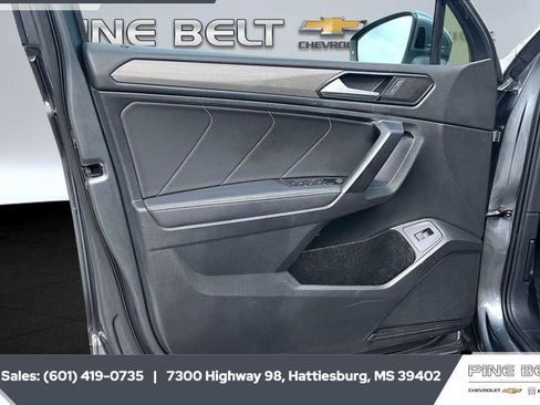 Used 2022 Volkswagen Tiguan SE FWD image 17