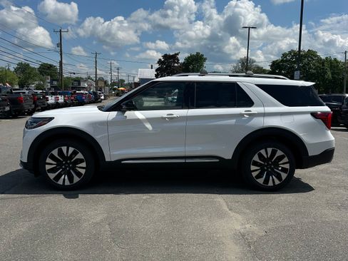 New 2026 Ford Explorer Platinum w/ LUX Leather Package AWD/4WD image 13