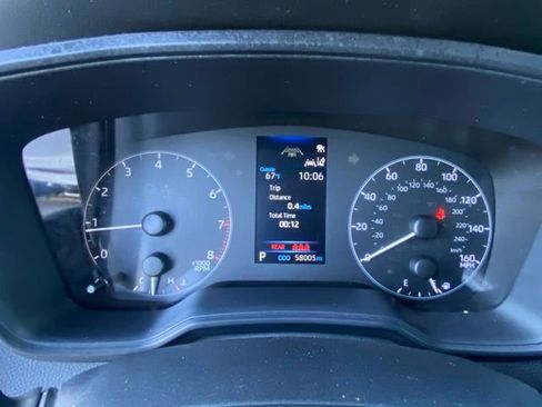 Used 2023 Toyota Corolla LE image 21