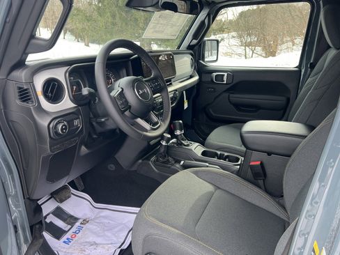 New 2026 Jeep Gladiator Sport image 7