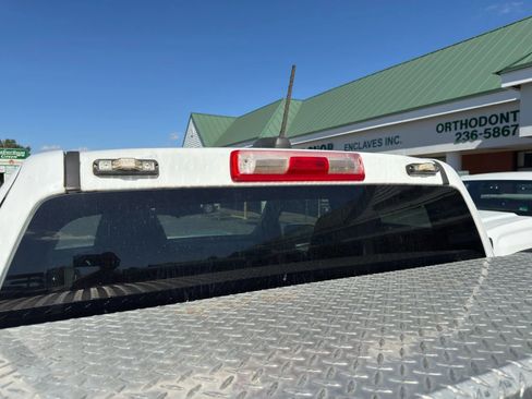 Used 2020 Chevrolet Colorado LT w/ Safety Package image 15