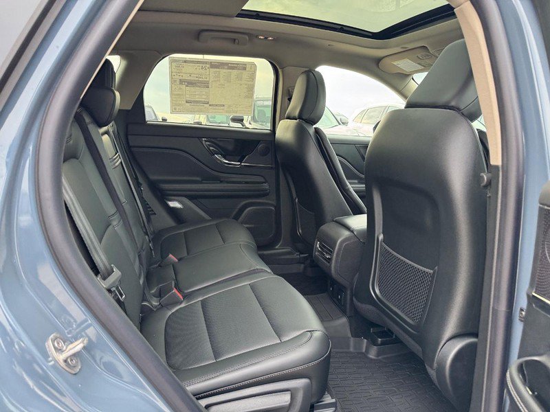 Used 2025 Lincoln Corsair AWD w/ Equipment Group 101A image 12