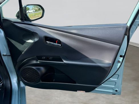 Used 2019 Toyota Prius XLE image 25