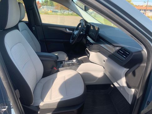 Used 2023 Ford Escape Active w/ Tech Pack #2 image 31