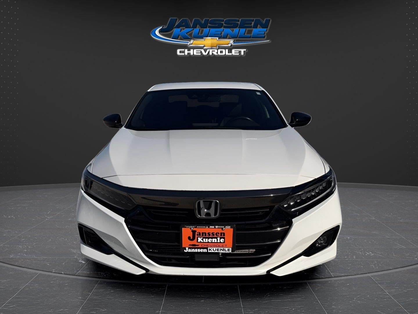 Used 2022 Honda Accord Sport image 2