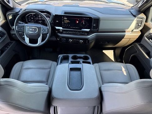 Used 2026 GMC Sierra 1500 SLT AWD/4WD image 12