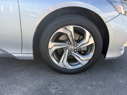 Used 2018 Honda Accord EX-L image 13