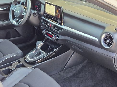 Used 2024 Kia Forte GT-Line w/ GT-Line Premium Package image 25