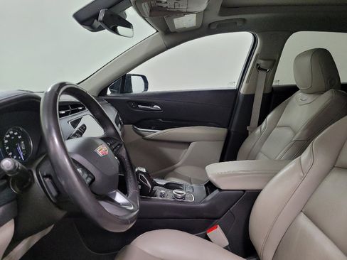 Used 2019 Cadillac XT4 Premium Luxury w/ Cold Weather Package AWD/4WD image 17