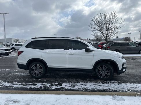 Used 2022 Honda Pilot Sport image 11