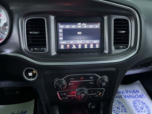 Used 2021 Dodge Charger SXT w/ Leather Interior Group RWD image 21