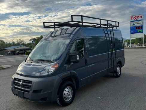 Used 2018 RAM ProMaster 2500 FWD image 2