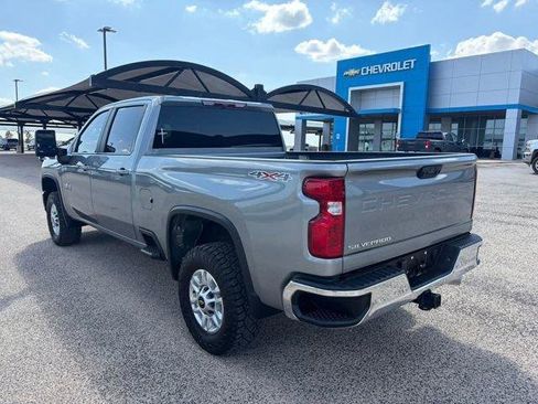 Used 2025 Chevrolet Silverado 2500 LT w/ Texas Edition AWD/4WD image 7
