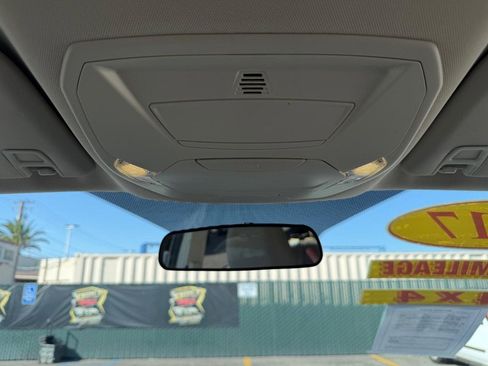 Used 2017 Ford Escape SE image 32