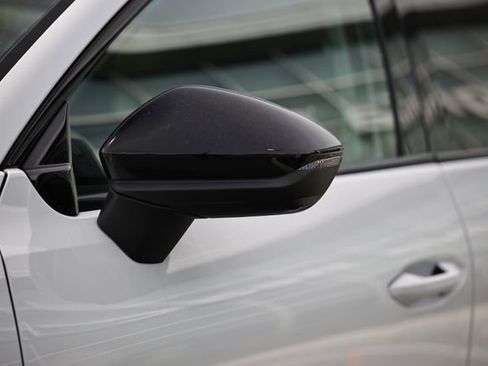 New 2026 Audi Q3 quattro 2.0T image 11