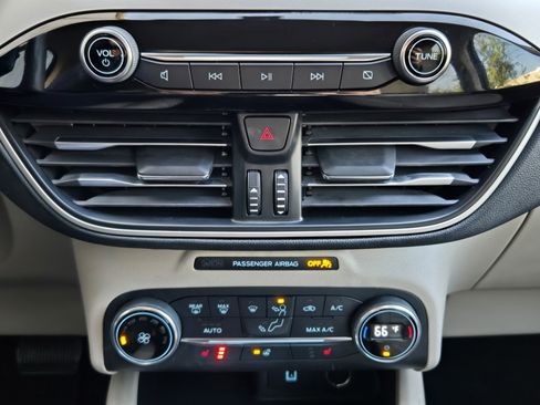 Certified 2020 Ford Escape SEL image 14