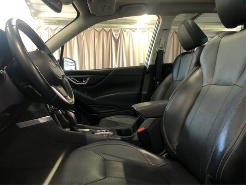 Used 2019 Subaru Forester Limited w/ Popular Package #3 image 9