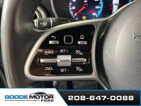 Used 2022 Mercedes-Benz GLC 300 4MATIC image 13