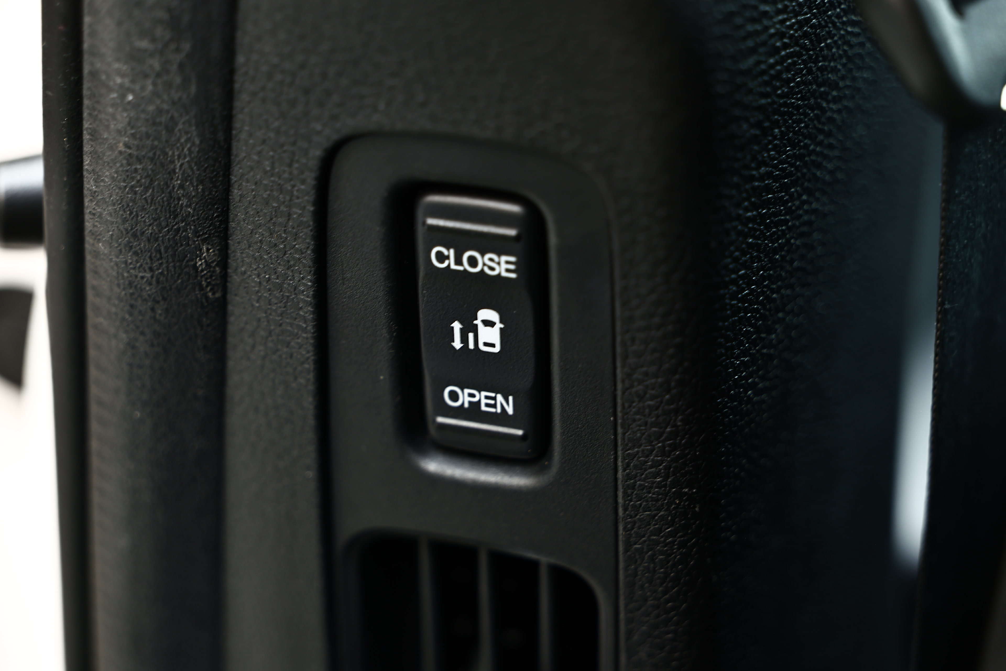 Used 2024 Honda Odyssey EX-L image 23