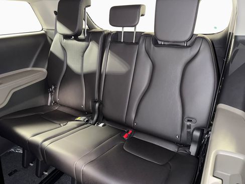 New 2026 Kia Carnival FWD image 28