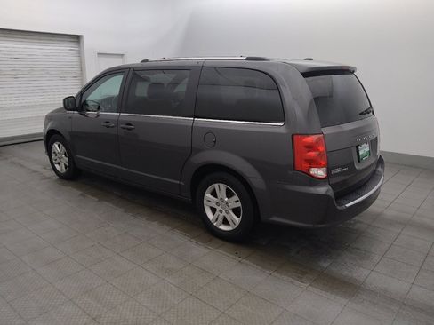 Used 2019 Dodge Grand Caravan SXT FWD image 3