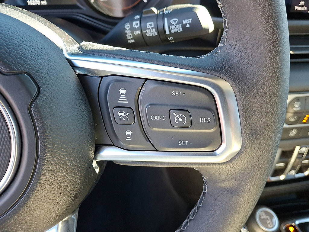 Certified 2026 Jeep Wrangler Unlimited Sahara AWD/4WD image 18