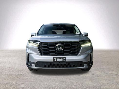 Used 2024 Honda Pilot EX-L image 3