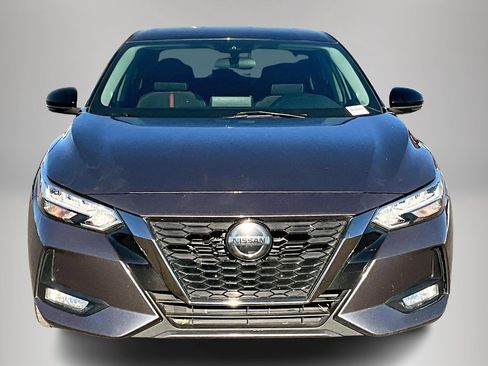 Used 2021 Nissan Sentra SR image 2