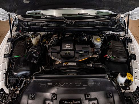 Used 2014 RAM 2500 SLT w/ Luxury Group RWD image 29