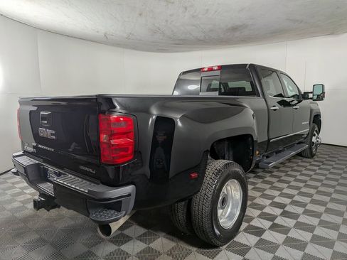 Used 2018 GMC Sierra 3500 Denali w/ Duramax Plus Package image 7