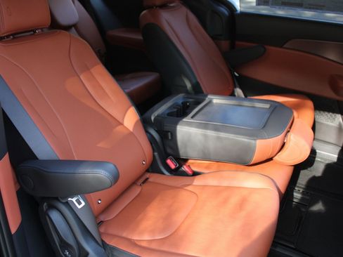 New 2026 Kia Carnival SX image 19