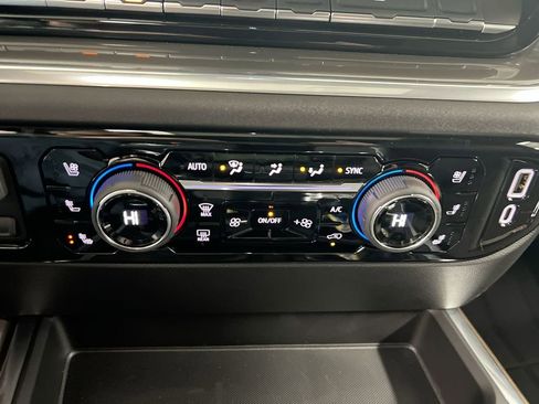 New 2026 Chevrolet Silverado 1500 High Country w/ Technology Package AWD/4WD image 17