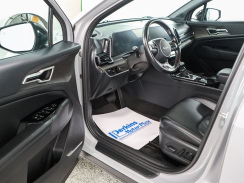 Used 2023 Kia Sportage X-Line AWD/4WD image 3