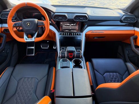 Used 2023 Lamborghini Urus S image 26