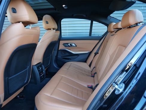 Used 2021 BMW 330e xDrive w/ Convenience Package image 11