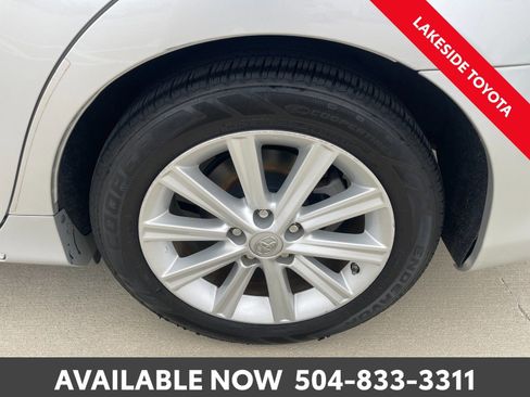 Used 2014 Toyota Camry XLE image 11