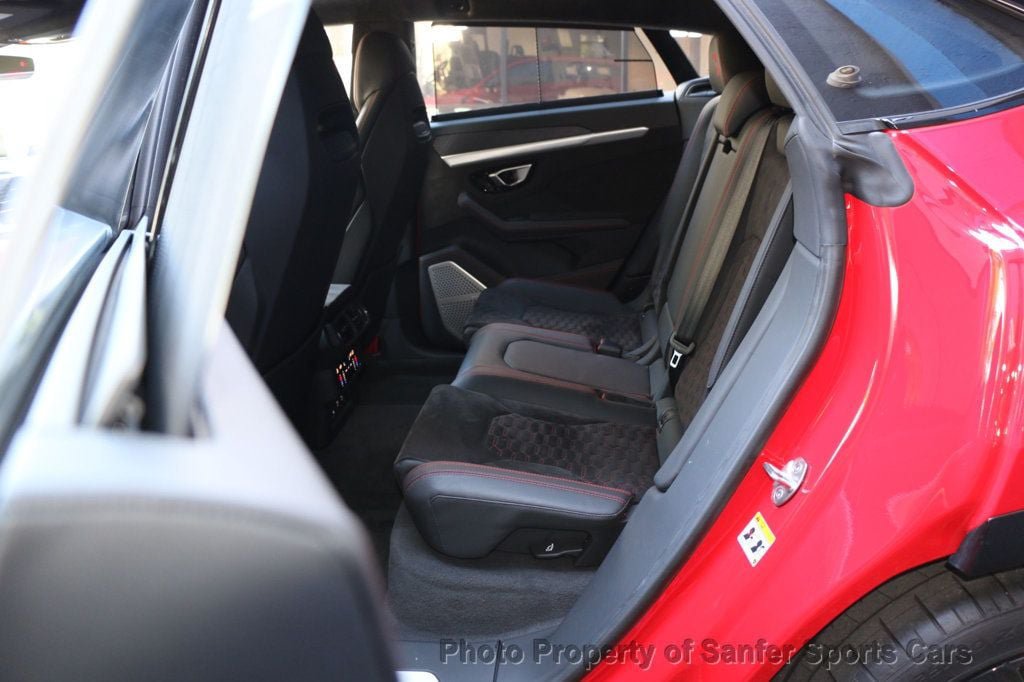 Used 2024 Lamborghini Urus S AWD/4WD image 37