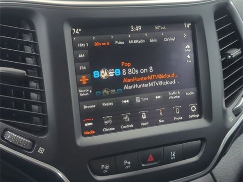 Used 2023 Jeep Cherokee Altitude Lux image 17