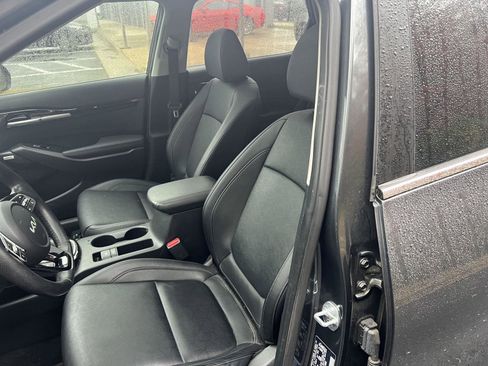 Used 2024 Kia Seltos SX w/ SX Sunroof Package image 8