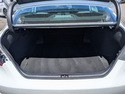 Used 2023 Toyota Camry SE FWD image 9