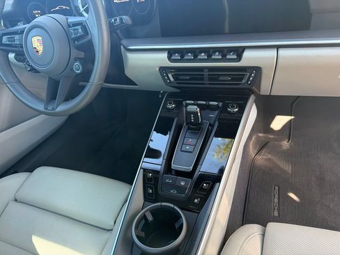 Used 2020 Porsche 911 Carrera 4S AWD/4WD image 8