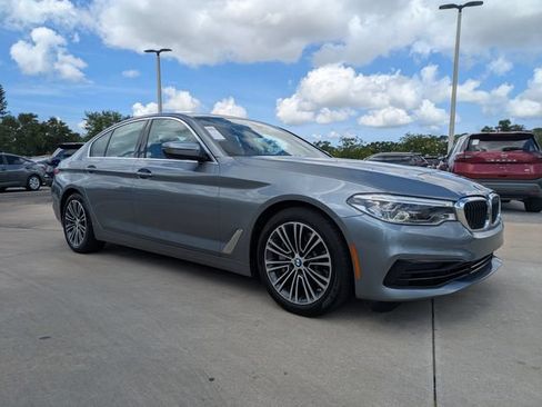 Used 2019 BMW 540i w/ Executive Package RWD image 2
