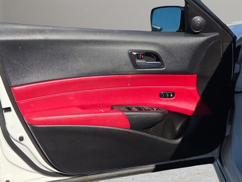 Used 2020 Acura ILX FWD image 29