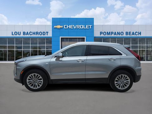 Used 2025 Cadillac XT4 Premium Luxury FWD image 4