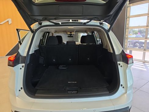 Used 2024 Nissan Rogue SV AWD/4WD image 28