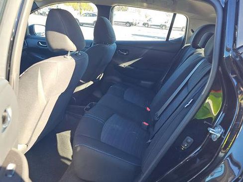 Used 2025 Nissan Leaf S image 9