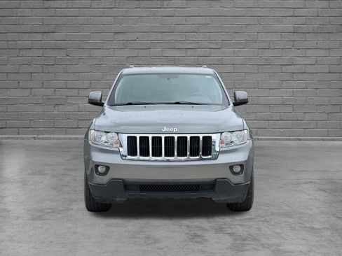 Used 2013 Jeep Grand Cherokee Laredo AWD/4WD image 3