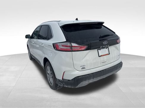 Used 2024 Ford Edge SEL image 3